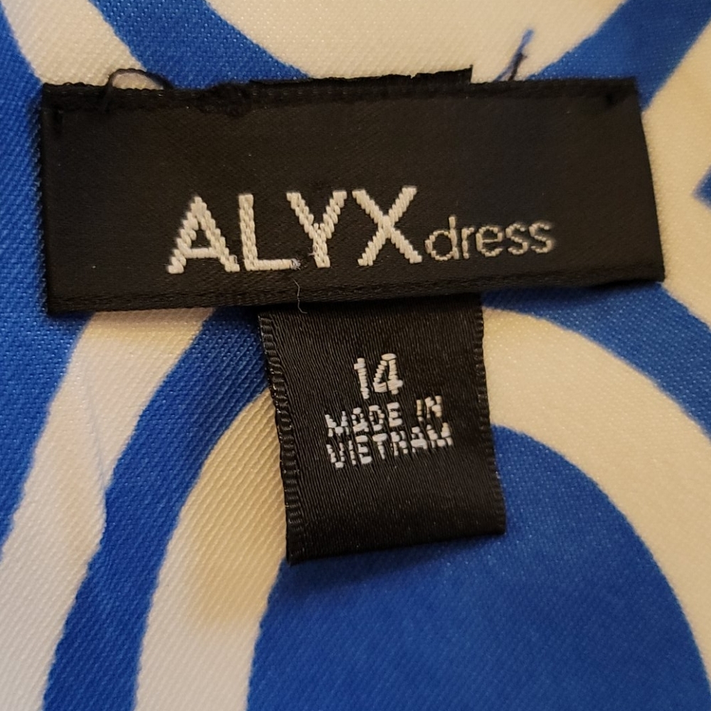 NWT Cute Dress 👗 - Picture 8 of 10
